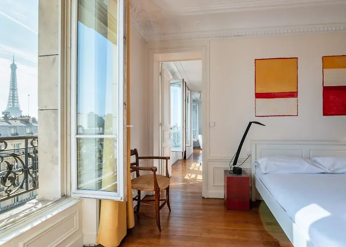 Floor Gem With Eiffel Tower View