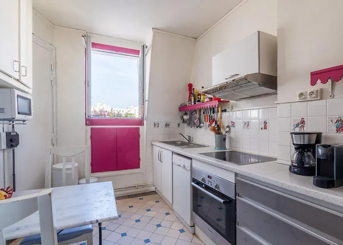 Floor Gem With Eiffel Tower View Daire